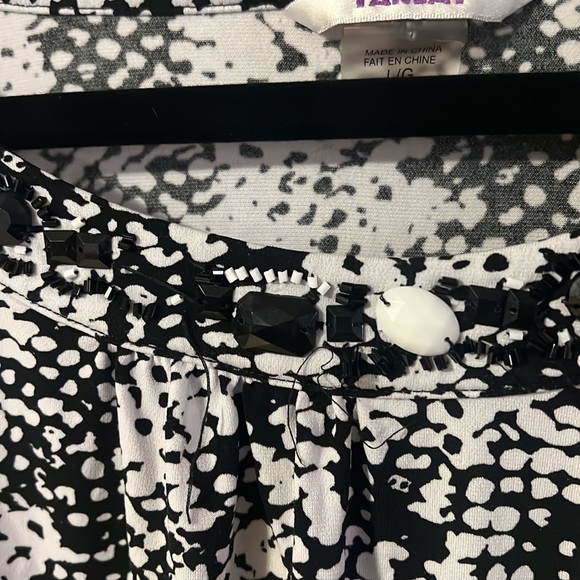 A pretty top by Tanjay in size large - Picture 3 of 6